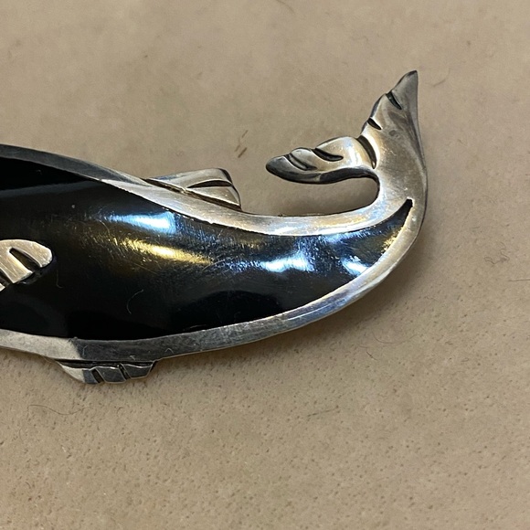 Vintage Taxco Sterling Silver Black Enamel Fish Brooch 925 - Picture 4 of 9